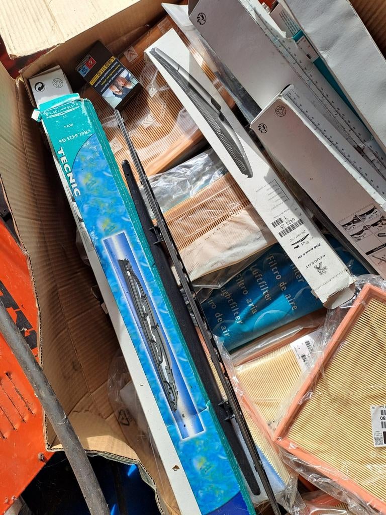 Pièces de voitures anciennes Peugeot, Enlèvement, Peugeot