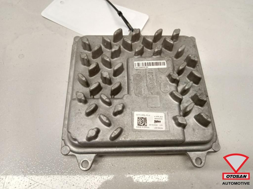 Module de phares LED Koplamp L90194244 pour Opel Corsa F 201, Opel Automobile GmbH, Opel, Bahnhofsplatz 1
65423  Russelsheim am Main, DE