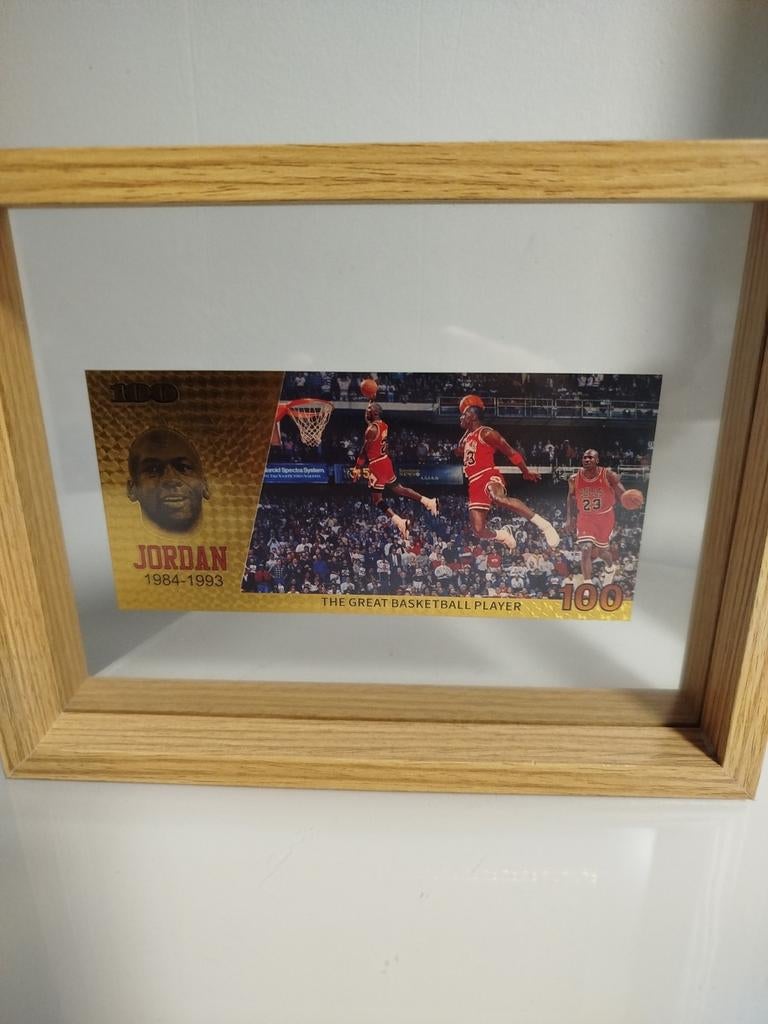 Gouden en zilveren Michael Jordan en Kobe Bryant, Ophalen