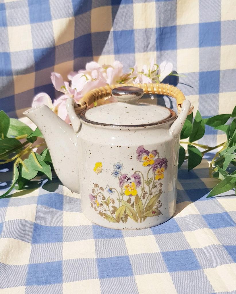 PETITE 🌿théière vintage 🌿motifs botaniques, Antiquités & Art