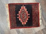 Petit tapis (persan) noué à la main 31x37cm, Enlèvement ou Envoi