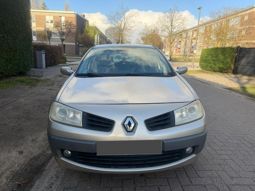 Climatisation à essence Renault Megane 1.4 approuvée !, Achat, 72 kW, Beige, 5 portes