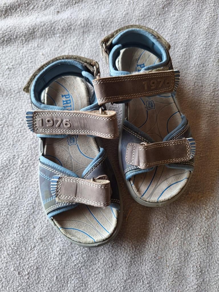 Sandalen Maat 31 ( merk Primigi), Enfants & Bébés, Vêtements de bébé | Chaussures & Chaussettes, Enlèvement ou Envoi