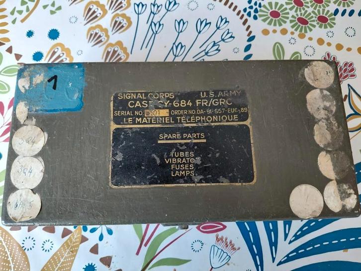 Case GY 684 BG lampes pour GRC9, Collections, Objets militaires | Général, Armée de terre, Enlèvement ou Envoi