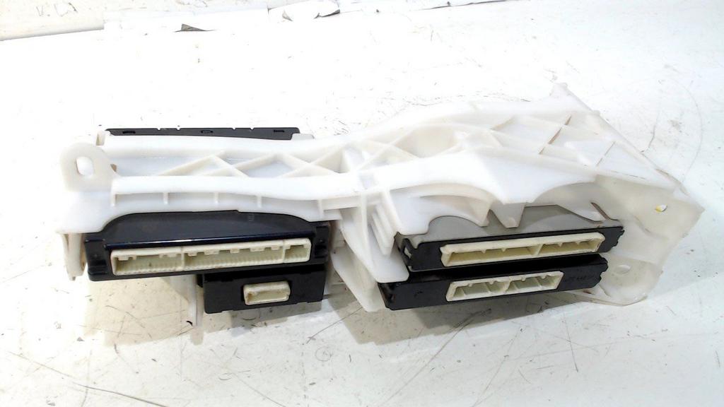 Computer Toyota Landcruiser, Onderdelen@venauto.nl, Van der Ven Autorecycling B.V., Gebruikt, Ettenseweg 76, 4706 PB Roosendaal, The Netherlands