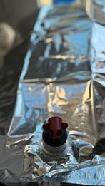 Zakjes met kran voor wijn of water, Ophalen, Nieuw