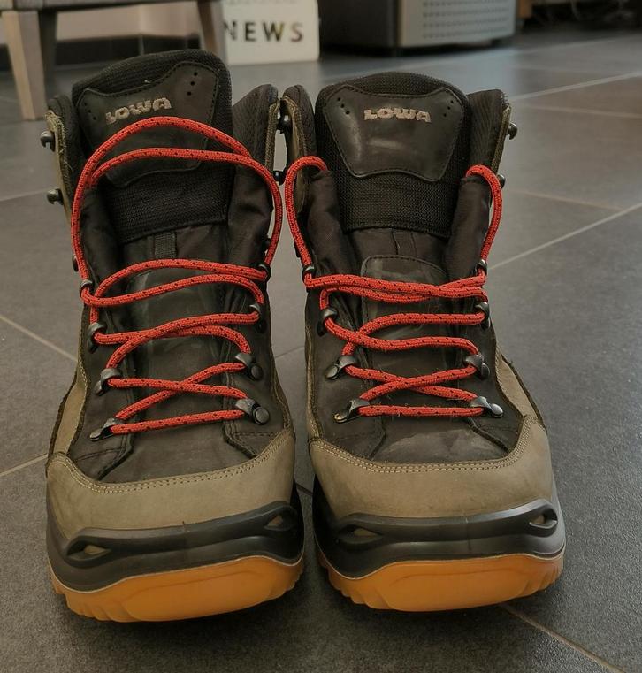Lowa Renegade GTX Mid Wandelschoenen Heren maat 45, Sport en Fitness, Bergsport en Wandelen, Zo goed als nieuw, Schoenen, Ophalen