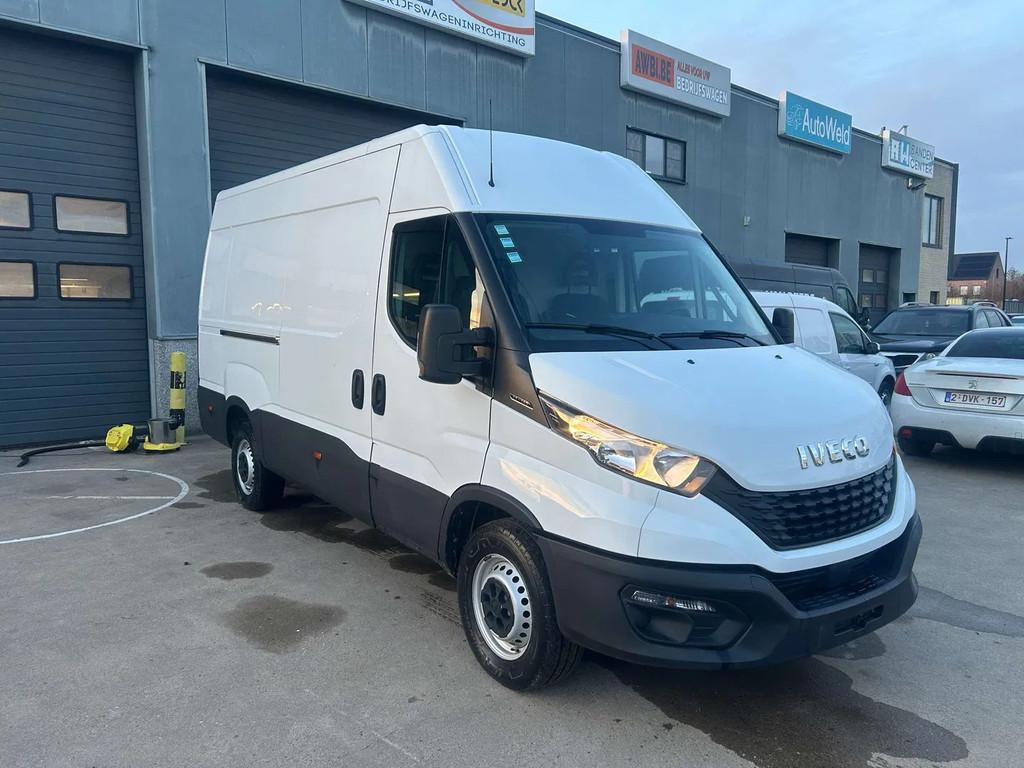 Iveco Daily 35 S 14 D, Autos, Camionnettes & Utilitaires, 100 kW, Achat, https://public.car-pass.be/vhr/6e4807fd-978a-45f9-837a-b62e1804d6b6