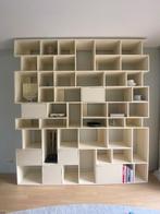 Grote boekenkast in crèmekleur, Huis en Inrichting, Kasten | Boekenkasten, Ophalen, Kunststof, Met deur(en), 200 cm of meer