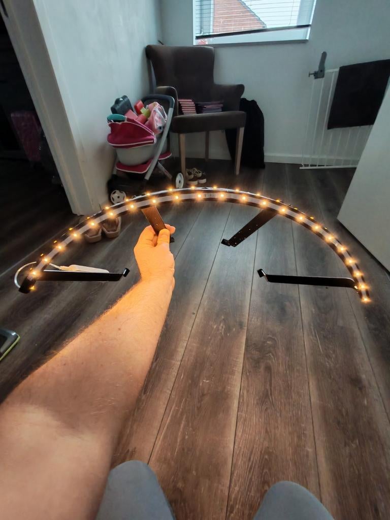 Winmau Polaris Dartverlichting oplaadbare batterij, Sport en Fitness, Darts, Ophalen, Gebruikt