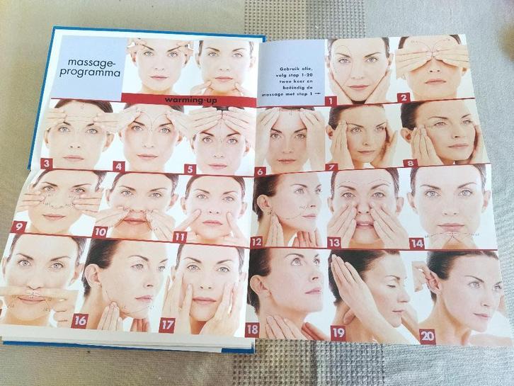boek: gezichtsmassage + hou je gezicht fit, Boeken, Gezondheid, Dieet en Voeding, Zo goed als nieuw, Gezondheid en Conditie, Ophalen of Verzenden