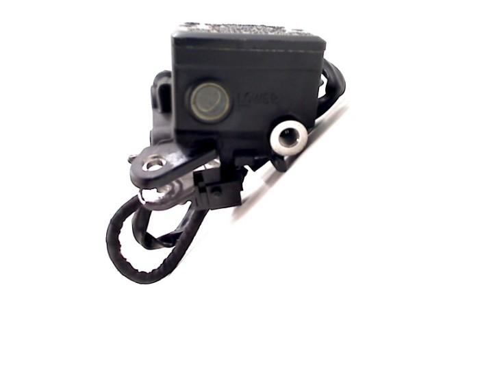 FREIN MAITRE CYLINDRE AVANT Yamaha, Dhr. S. di Majo, Utilisé, Info@cama-motorparts.nl, P.J. Troelstraweg 8 8
3144 CX  MAASSLUIS, NL