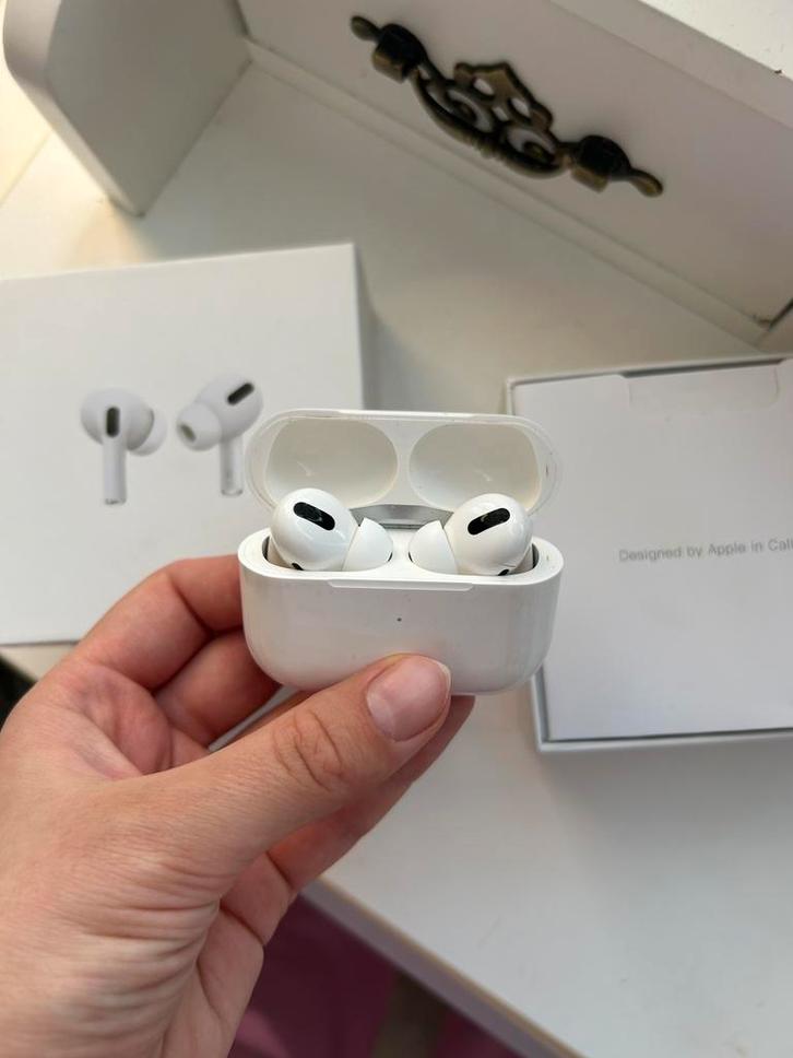 AirPods Pro (2022), Télécoms, Téléphonie mobile | Écouteurs, Utilisé, Intra-auriculaires (In-Ear), Apple, Blanc, Enlèvement ou Envoi