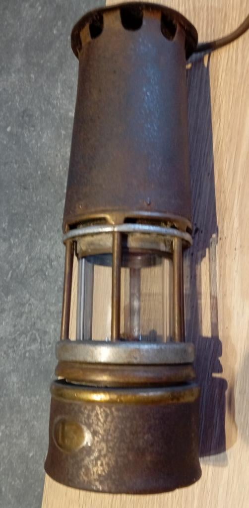 Lampe de mineur, Enlèvement