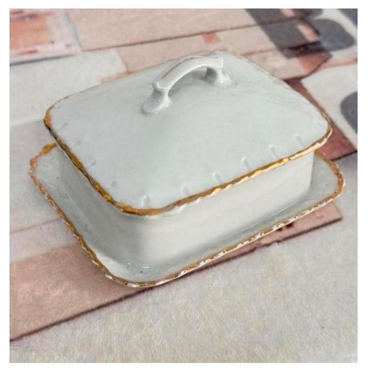 Botervloot Victoria CzechoSlovakian Bone China Butter-dish, Antiek en Kunst, Antiek | Servies los, Ophalen of Verzenden