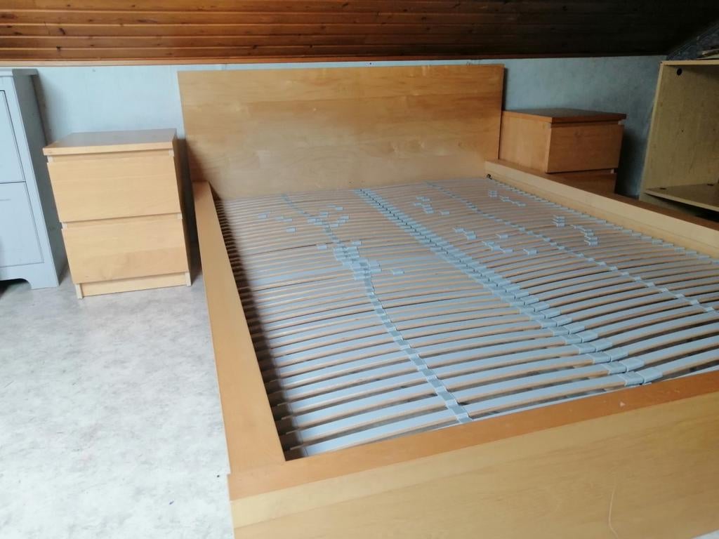 Lit 140 et deux tables de nuit, Maison & Meubles, Bois