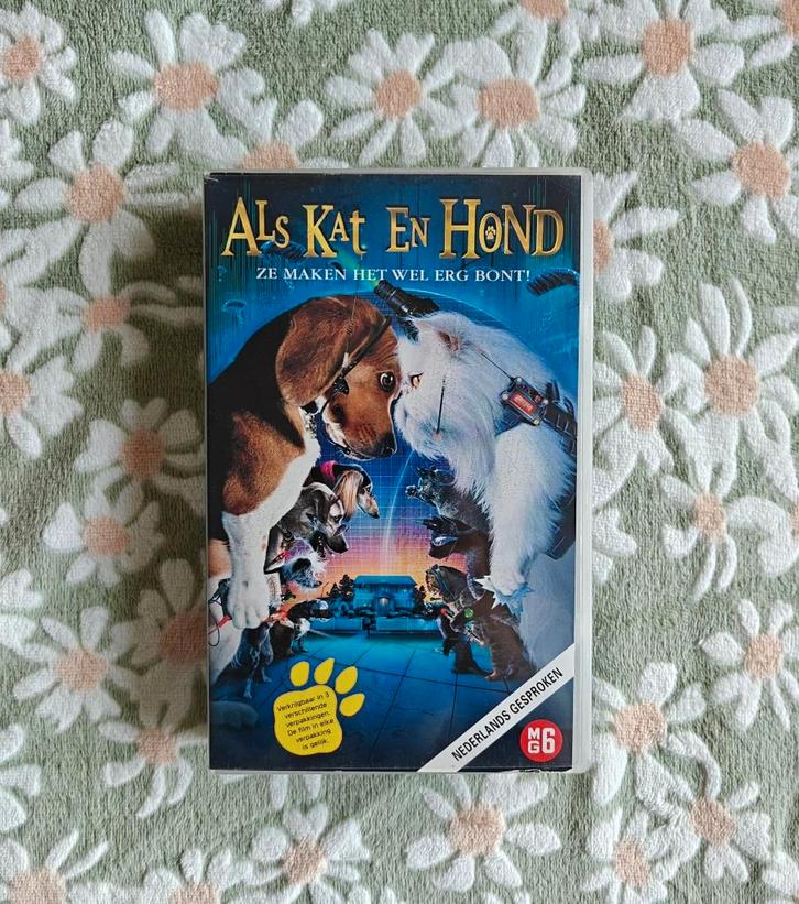 VHS - Als kat en hond - Warner Home video - Vintage - €4, CD & DVD, VHS | Film, Utilisé, En néerlandais, À partir de 6 ans, Enlèvement