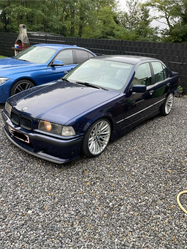 Bmw e36 ‘91 3.0, Autos, BMW, Particulier, Série 3, Essence, Berline, 5 portes, Boîte manuelle, Bleu, Gris, Cuir, Propulsion arrière