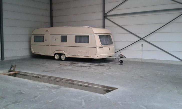 Te huur: Stalling Caravan te Brecht, Caravans en Kamperen, Verhuur
