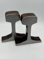 Industrieel design boekensteunen van massief staal - Antiek, Verzenden, Nieuw