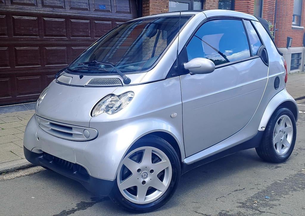 Smart Cabriolet 0.7 ess Boîte Automatique.Prêt à immatriculé, Autos, Smart, Cuir, Achat, Cabriolet, Carnet d'entretien