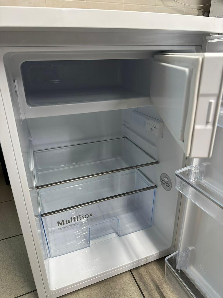 Bosch koelkast met vriesvak tafelmodel, Elektronische apparatuur, Ophalen, Zo goed als nieuw