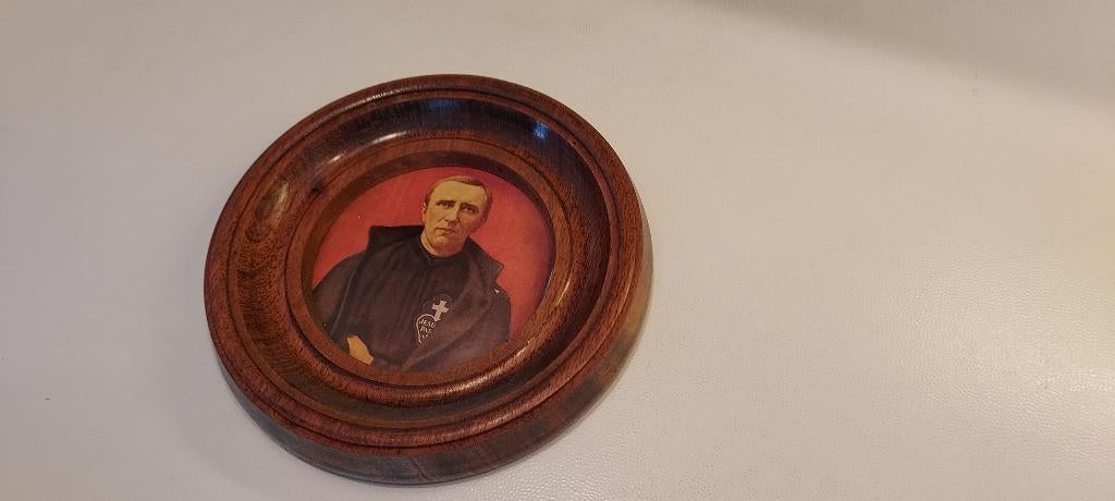 herinneringsschaal broeder Isidoor, Verzenden