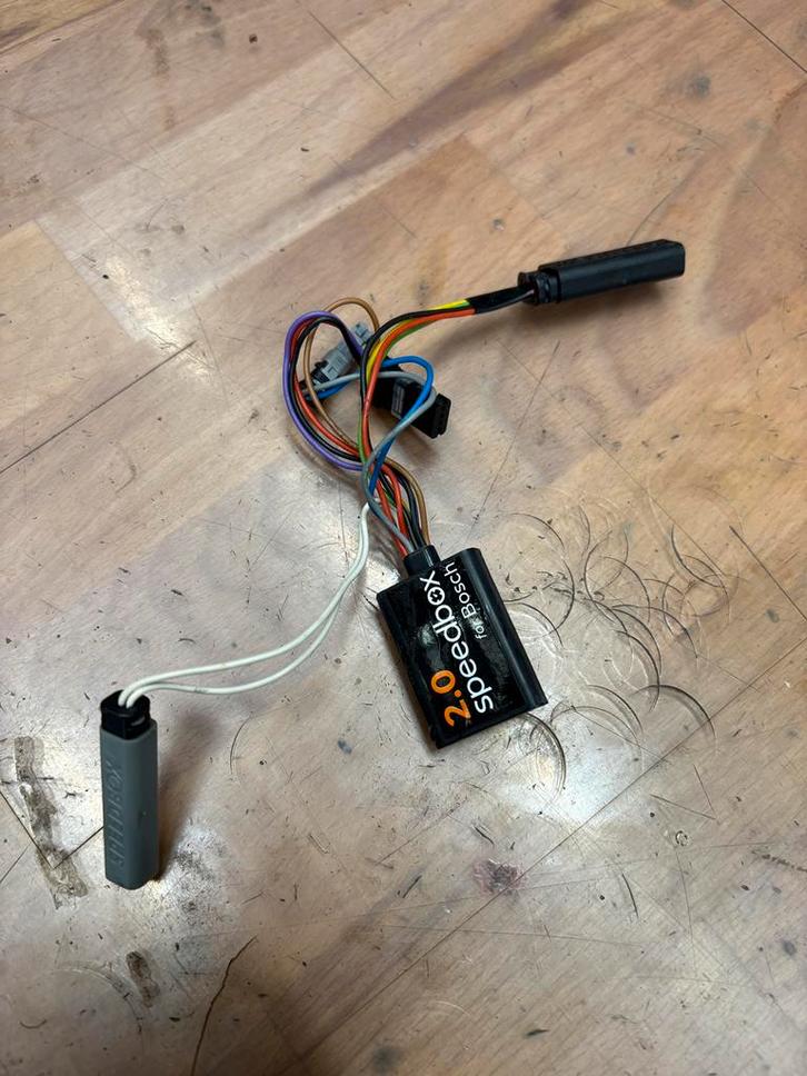 Speedbox puce bosch, Fietsen en Brommers, Elektrische fietsen, Zo goed als nieuw, Ophalen of Verzenden