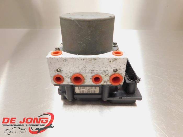 ABS Pomp van een Dacia Logan, Dacia, Gebruikt, -, -