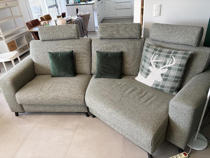 Canapé angle BERGEN tissu vert 272×87 — Meubles Mailleux, Maison & Meubles, Canapés | Salons, Comme neuf, Banc d'angle, Trois personnes