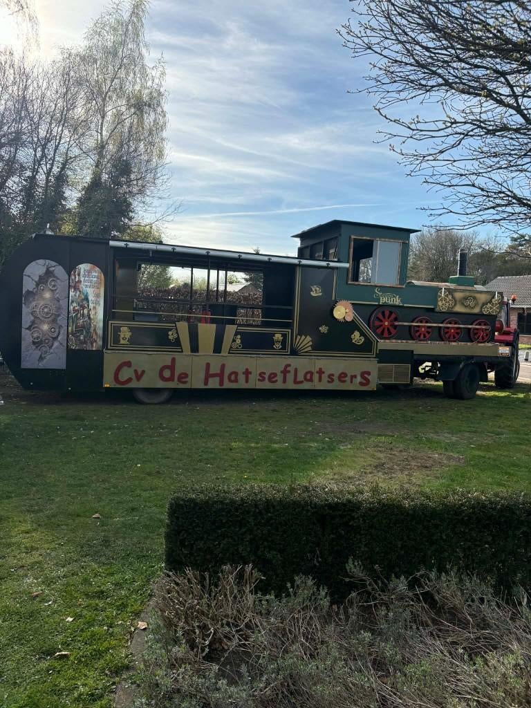 mooie en praktische carnavalswagen, Hobby en Vrije tijd, Ophalen, Gebruikt, Feestartikel