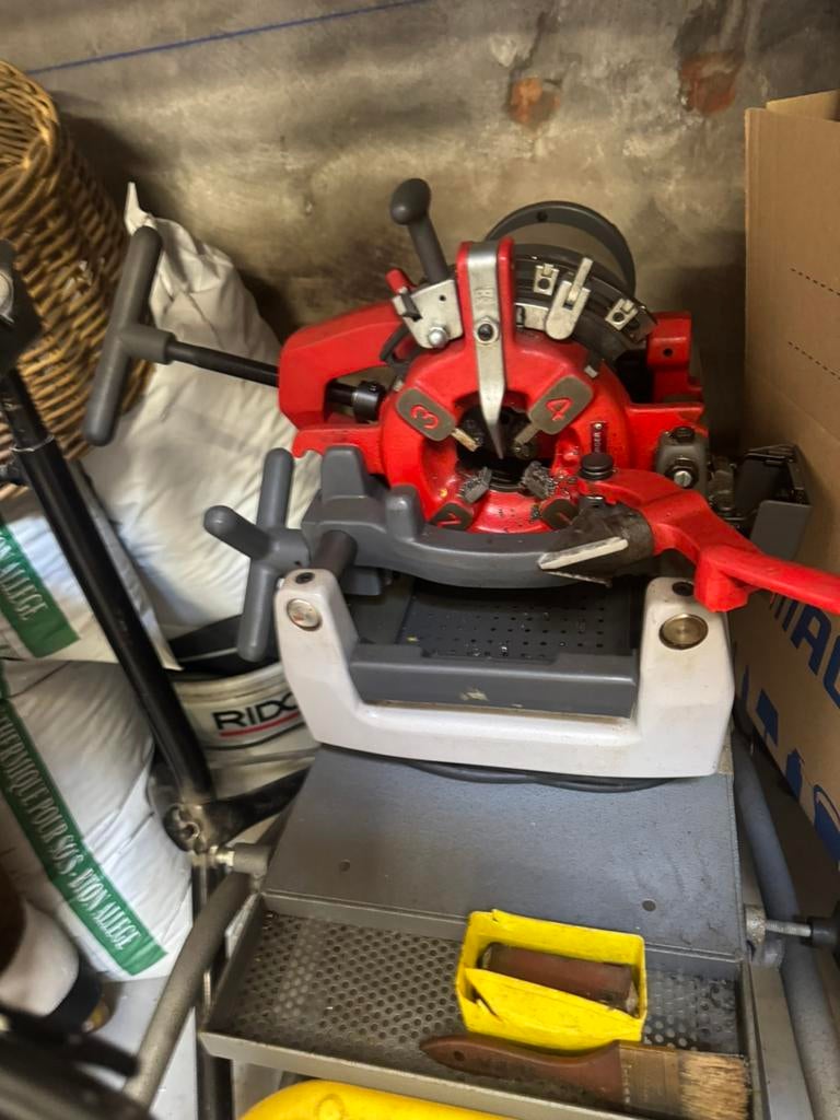 Rothenberger draadsnijmachine, Ophalen, Zo goed als nieuw