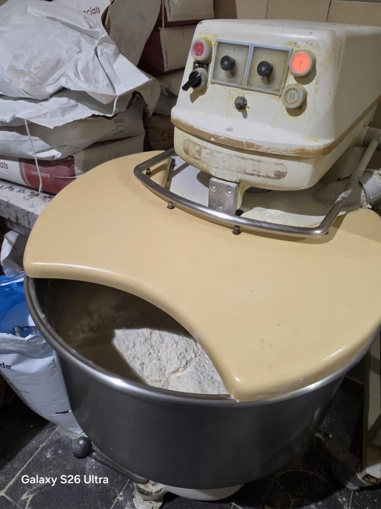 Bakkerij machine spiraalkneder Kemper SPL50, Ophalen