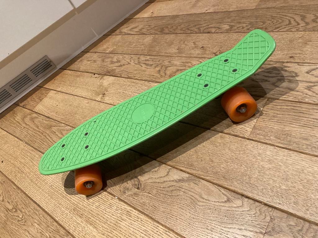 Skate enfant vert, Sports & Fitness, Enlèvement, Comme neuf, Skateboard