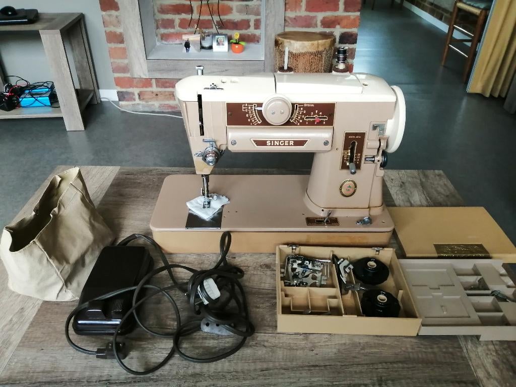 Machine à coudre, Hobby & Loisirs créatifs, Machines à coudre & Accessoires, Enlèvement, Machine à coudre, Singer