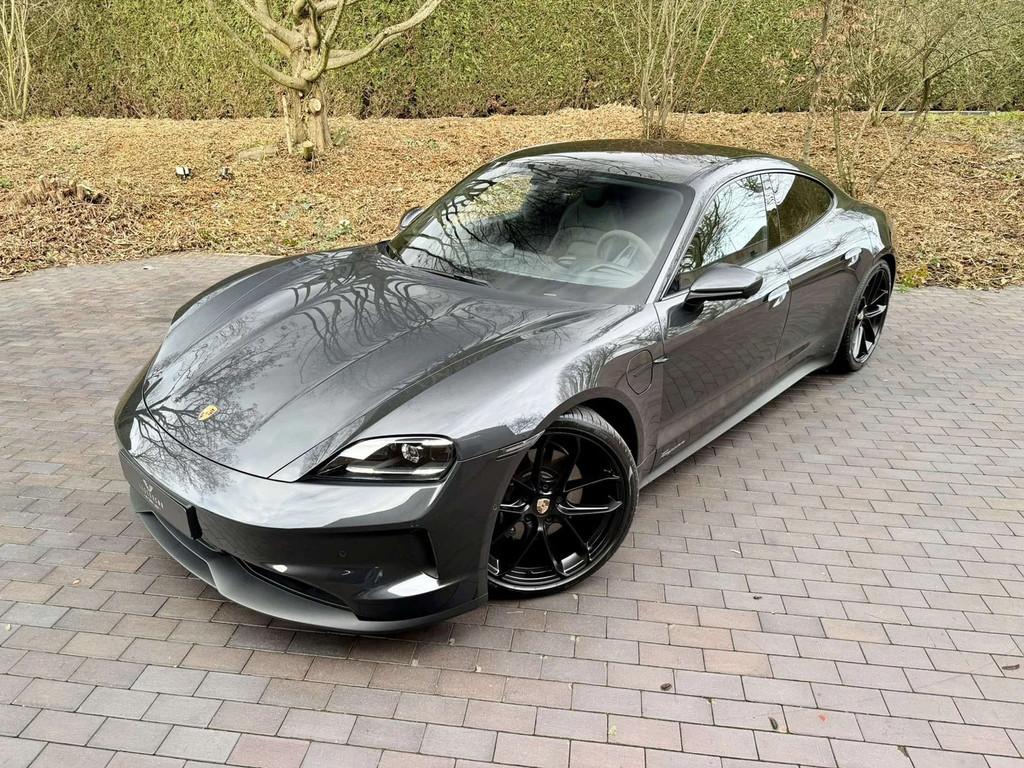 Porsche Taycan Facelift 105kWh/BOSE/Pano/Sport Chrono/Innodr, Autos, Porsche, Cuir, Argent ou Gris, Achat, Entreprise