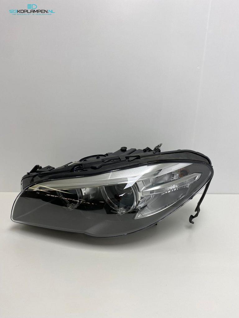 (VR) BMW F10 F11 5 Serie LCI Facelift Xenon koplamp links, Gebruikt, -, -, Ophalen of Verzenden