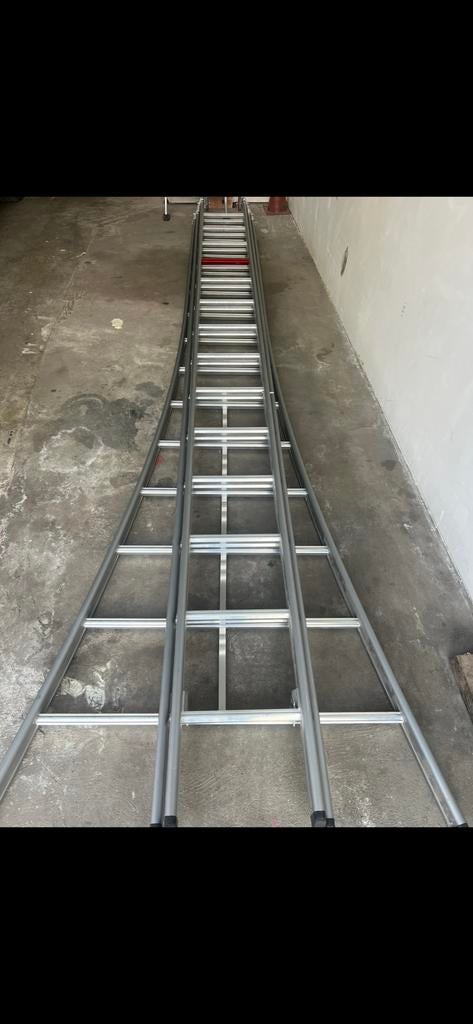 Altrex ladder Ventoux, Ophalen of Verzenden, Zo goed als nieuw, Ladder