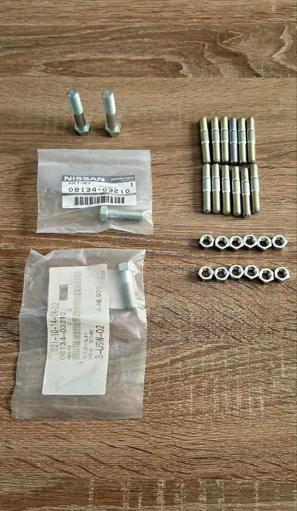 Datsun 240z 260z 280z OEM-spruitstukbouten, Ophalen of Verzenden