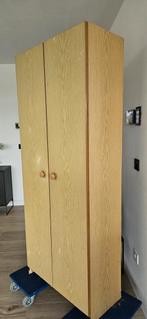 Schoenenkast, Ophalen