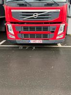 Volvo 330 année 2011 euro 5 km 895000 le prix 14000€, Autos, Camions, Euro 5, Achat, 2 kW, Entreprise