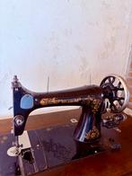 Vintage naaimachine, Antiquités & Art, Antiquités | Machines à coudre, Enlèvement