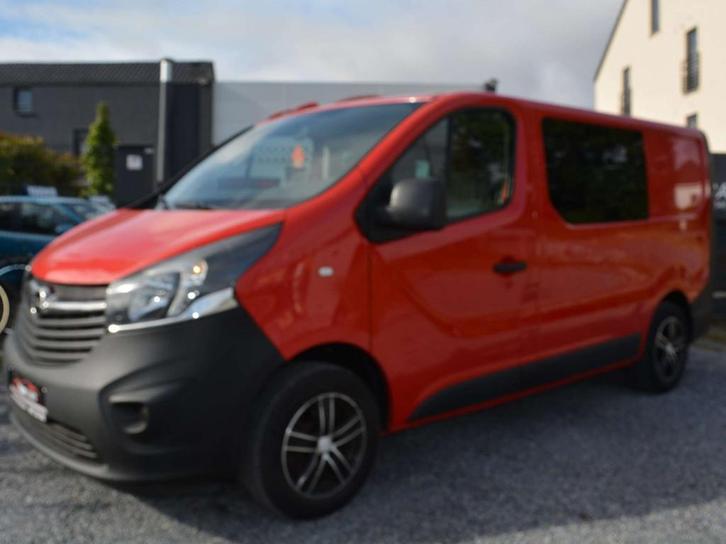 Opel Vivaro Double cabine 16 DCI 6 PLACES (bj 2016), Auto's, Bestelwagens en Lichte vracht, Bedrijf, Te koop, ABS, Airbags, Airconditioning