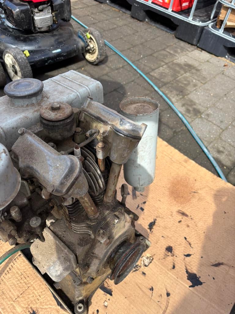 Bernard motor voor opmaak of onderdelen, Doe-het-zelf en Bouw, Motoren, Ophalen