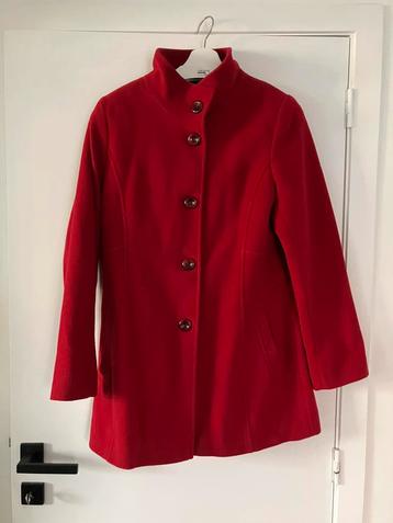 Prachtige wollen mantel beschikbaar voor biedingen