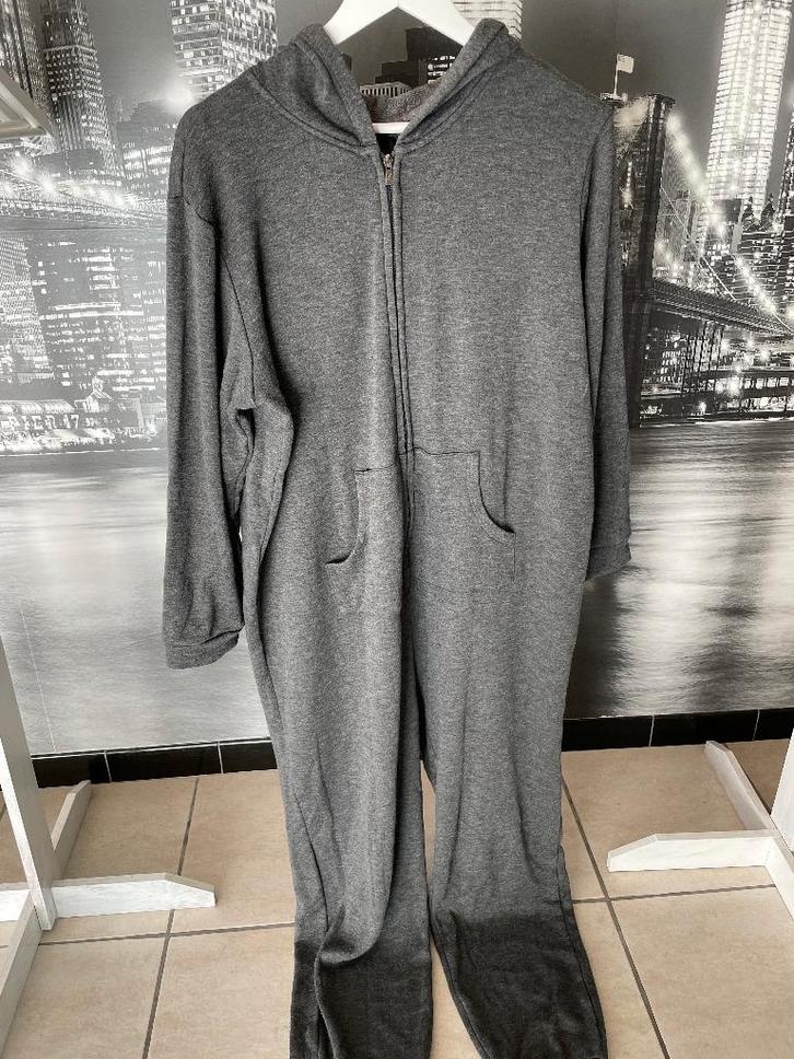 Onesie jumpsuit L - Etam - 3 stuks beschikbaar homewear, Vêtements | Femmes, Homewear, Comme neuf, Taille 42/44 (L), Gris, Envoi