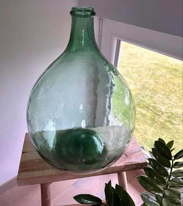 Dame Jeanne in heel oud bubbelglas. 20L beschikbaar voor biedingen