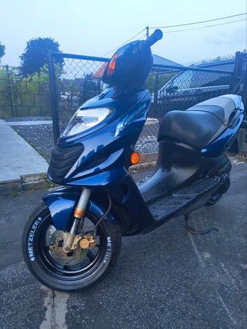 Suzuki katana B-klasse scooter  beschikbaar voor biedingen