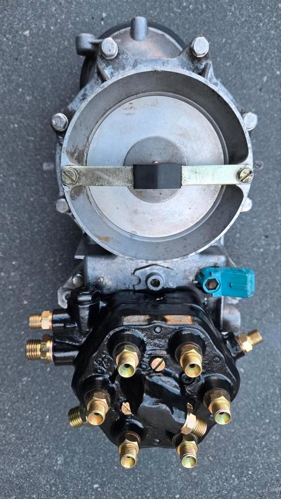 BOSCH K-jetronic spinnekop 0438120032 0438100011, Auto-onderdelen, Brandstofsystemen, Mercedes-Benz, Gebruikt, Ophalen of Verzenden
