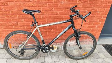 Velo VTT Decathlon  beschikbaar voor biedingen